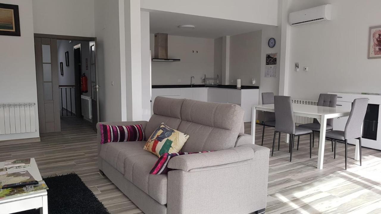 Apartamentos Las Huertas Villamiel 外观 照片