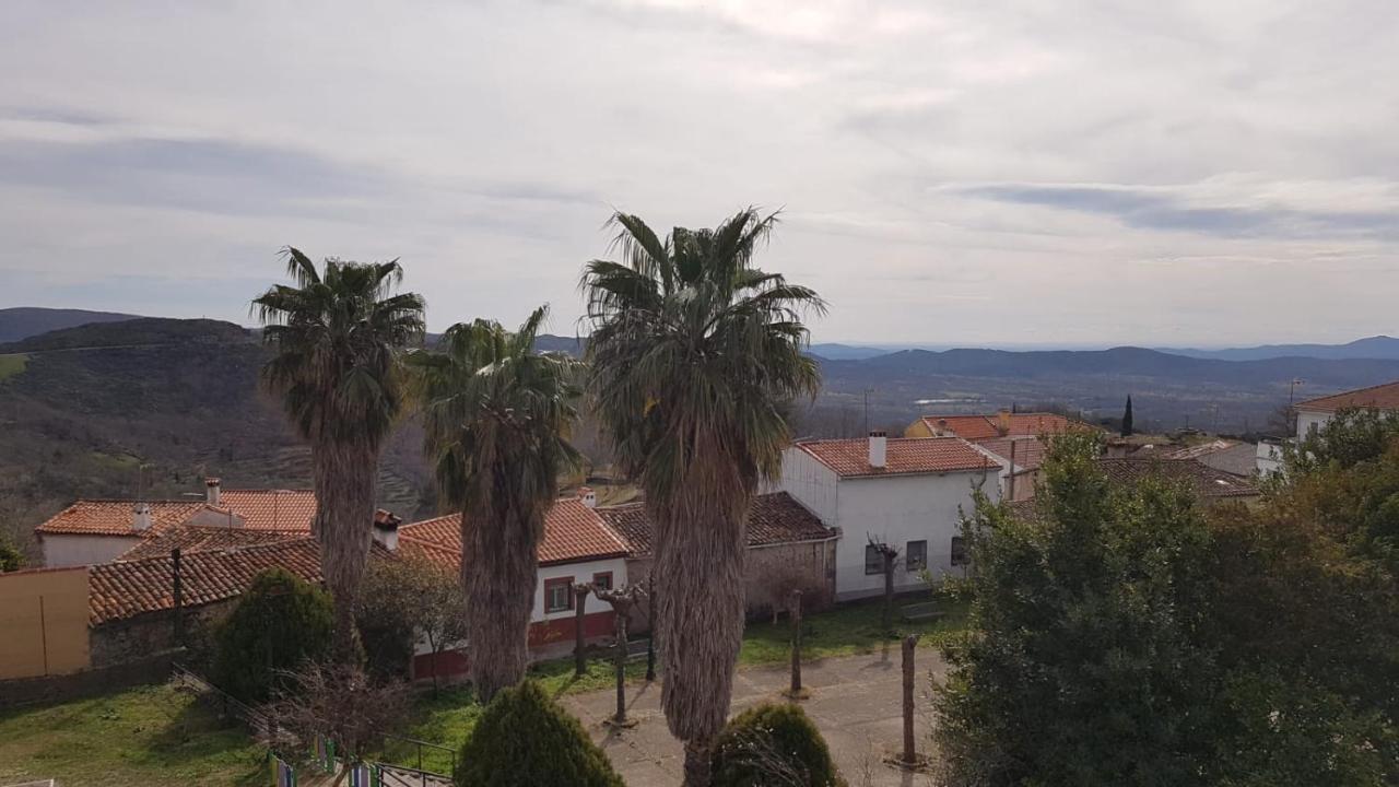 Apartamentos Las Huertas Villamiel 外观 照片