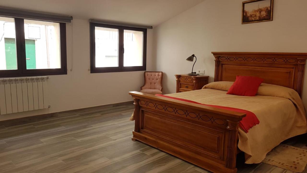 Apartamentos Las Huertas Villamiel 外观 照片